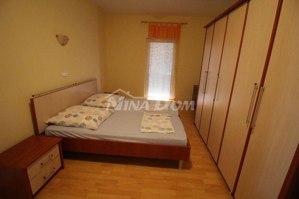 Dvojna kuća, Prodaja, Vrsi, Vrsi