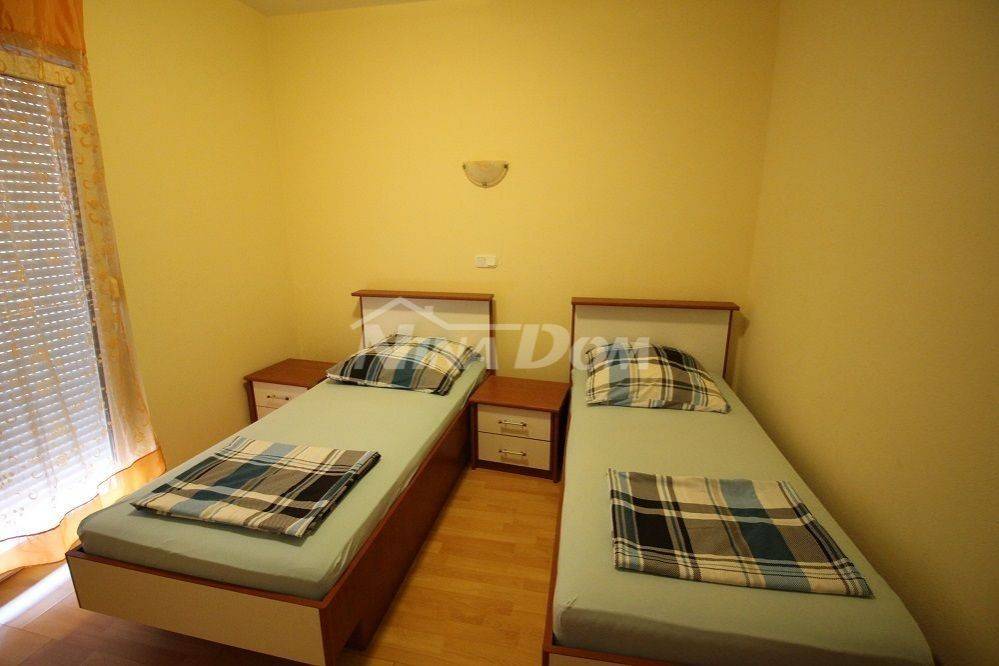 Dvojna kuća, Prodaja, Vrsi, Vrsi