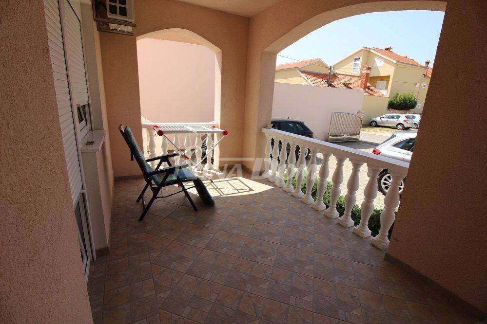 Dvojna kuća, Prodaja, Vrsi, Vrsi