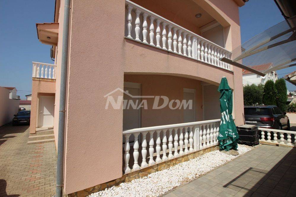 Dvojna kuća, Prodaja, Vrsi, Vrsi