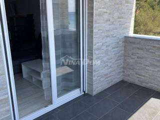 Apartman na moru, Prodaja, Vir, Vir