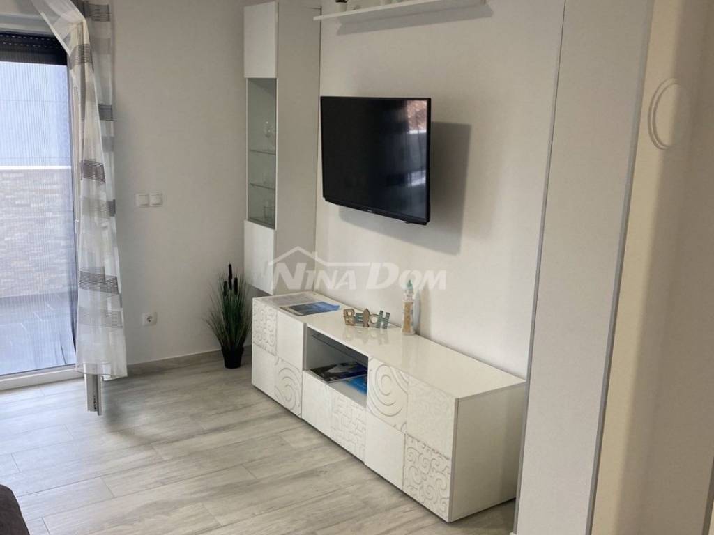 Apartman na moru, Prodaja, Vir, Vir