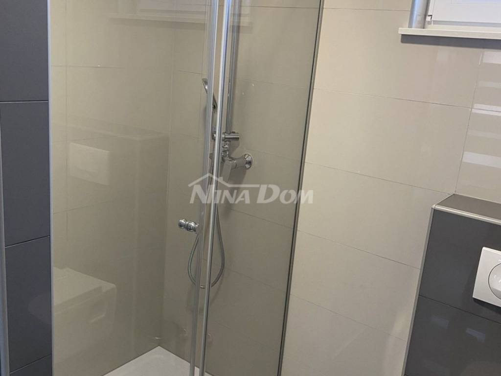 Apartman na moru, Prodaja, Vir, Vir