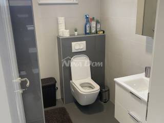 Apartman na moru, Prodaja, Vir, Vir