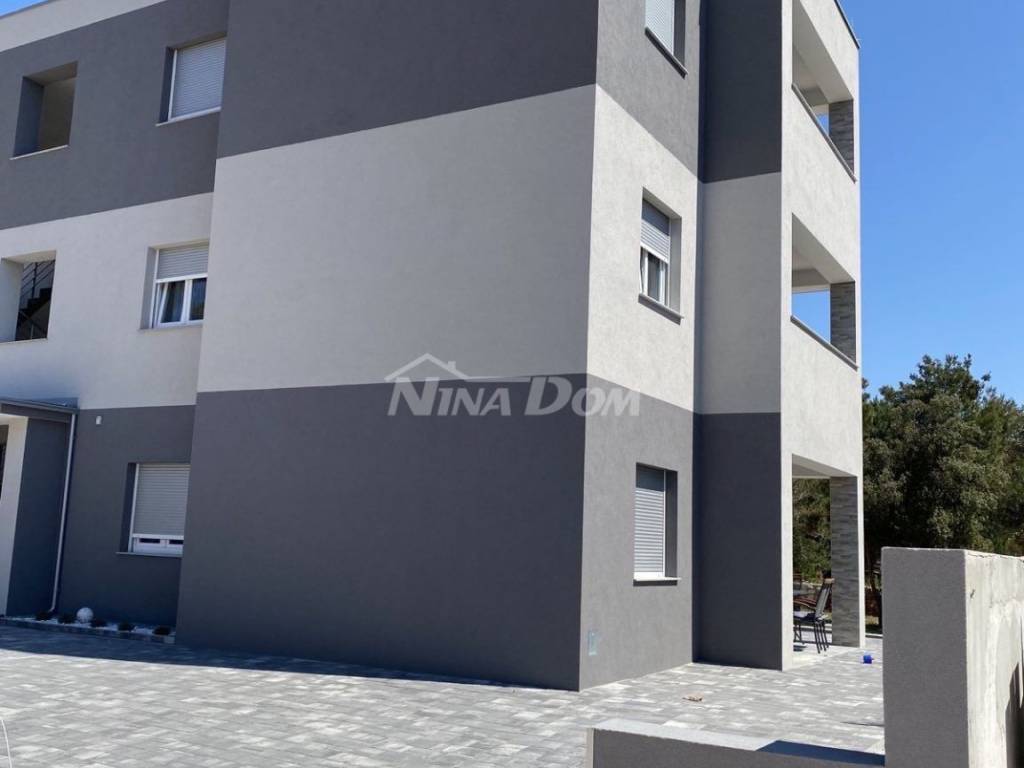 Apartman na moru, Prodaja, Vir, Vir