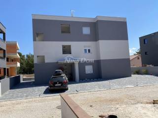 Apartman na moru, Prodaja, Vir, Vir
