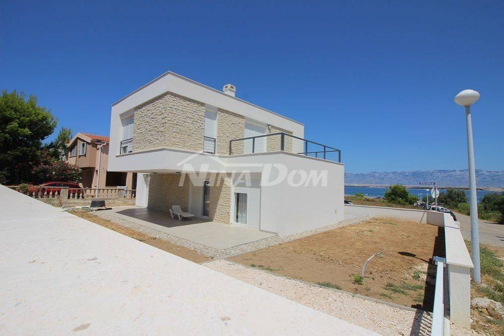 Vila, Prodaja, Vir, Vir