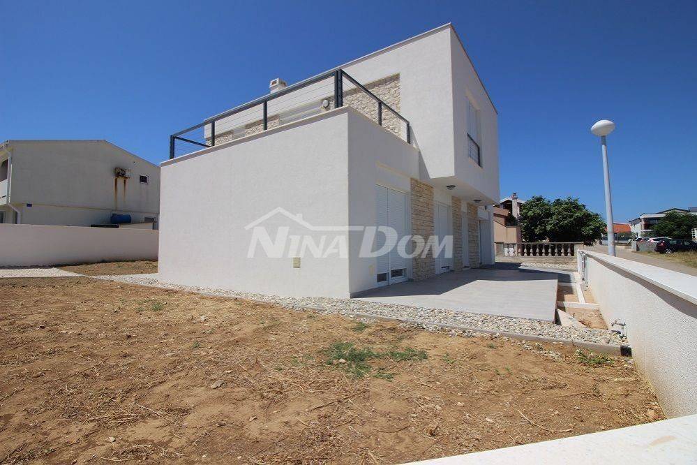 Vila, Prodaja, Vir, Vir