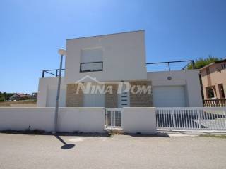 Vila, Prodaja, Vir, Vir