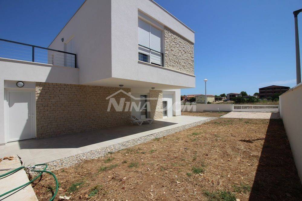 Vila, Prodaja, Vir, Vir