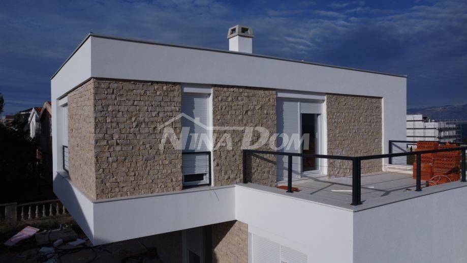 Vila, Prodaja, Vir, Vir