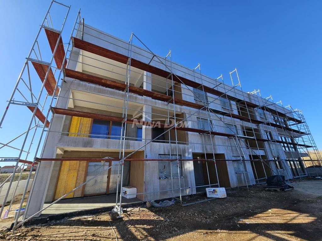 Apartman na moru, Prodaja, Nin, Nin