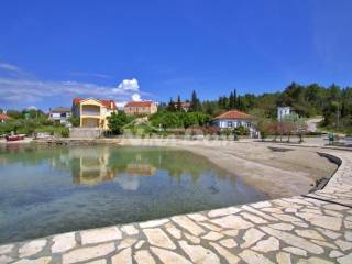 Apartmanska kuća, Prodaja, Preko, Lukoran