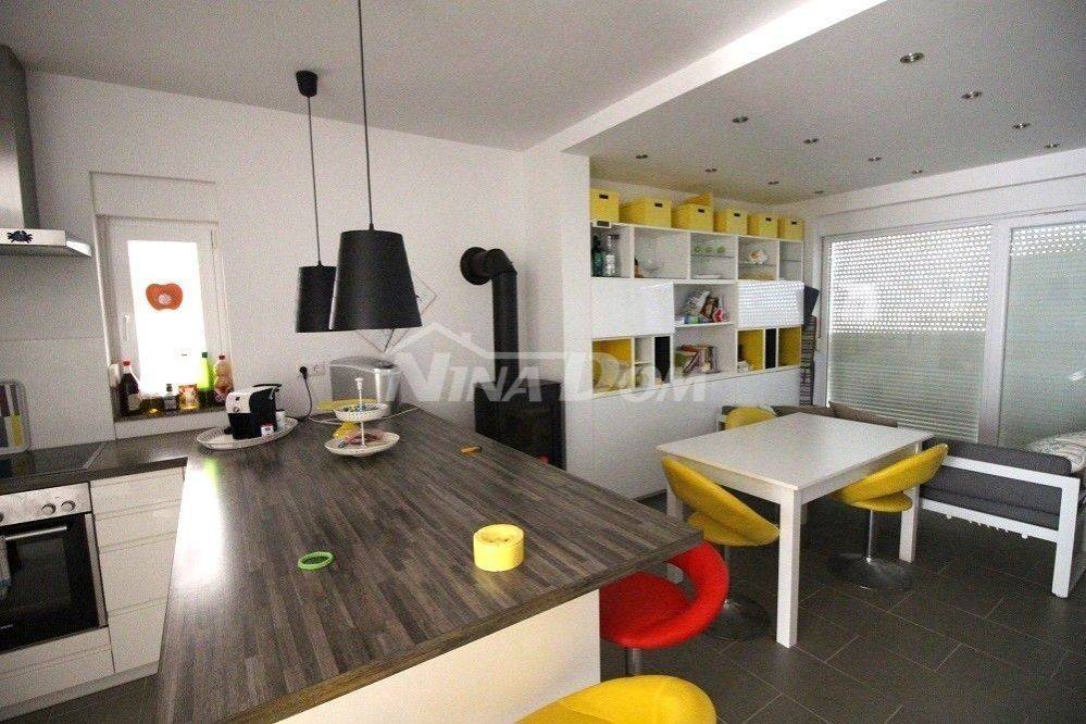 Kuća na moru, Prodaja, Vir, Vir