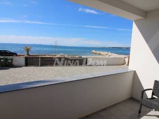 Apartman na moru, Prodaja, Vir, Vir