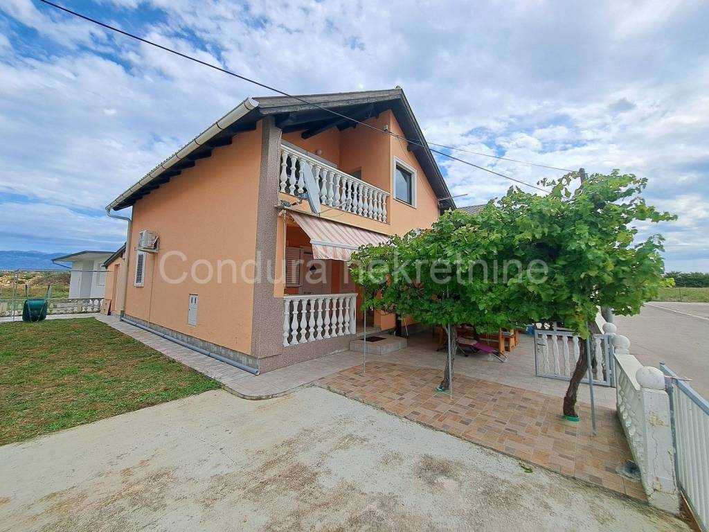 Apartmanska kuća, Prodaja, Nin, Grbe