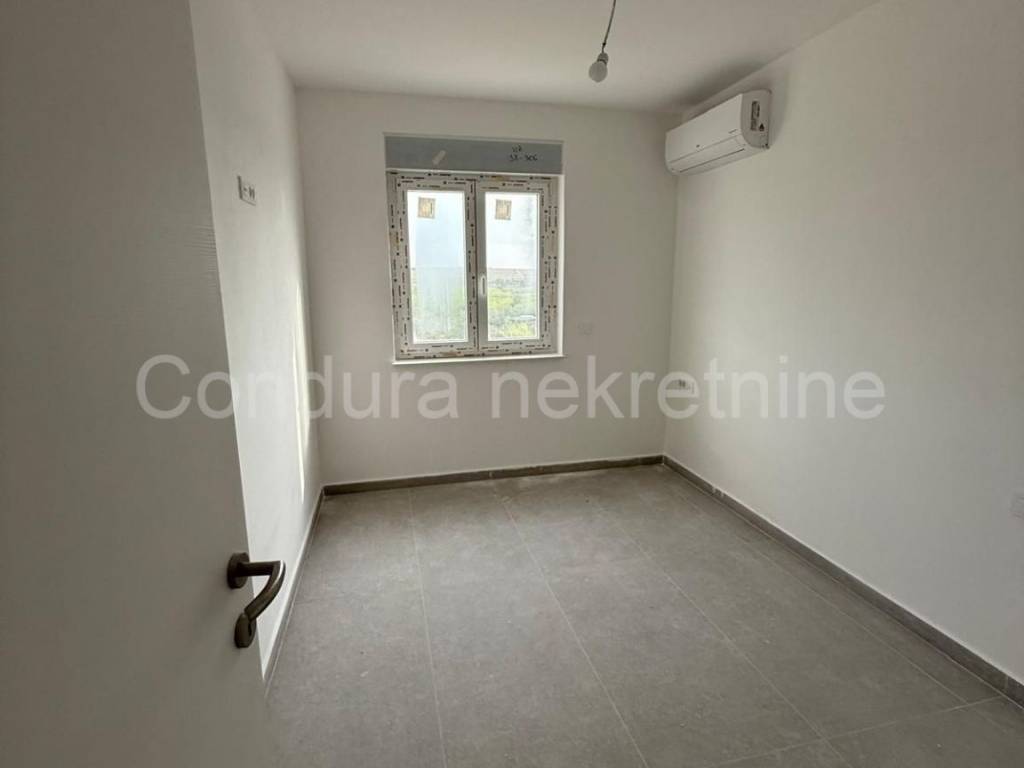Apartman na moru, Prodaja, Povljana, Povljana
