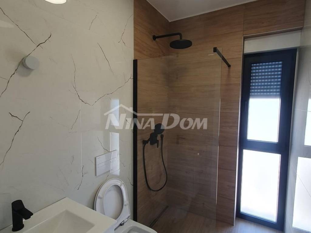 Apartman na moru, Prodaja, Privlaka, Privlaka