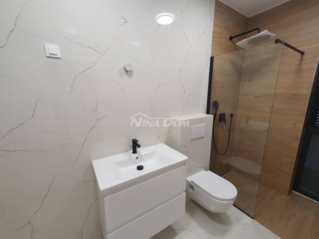 Apartman na moru, Prodaja, Privlaka, Privlaka