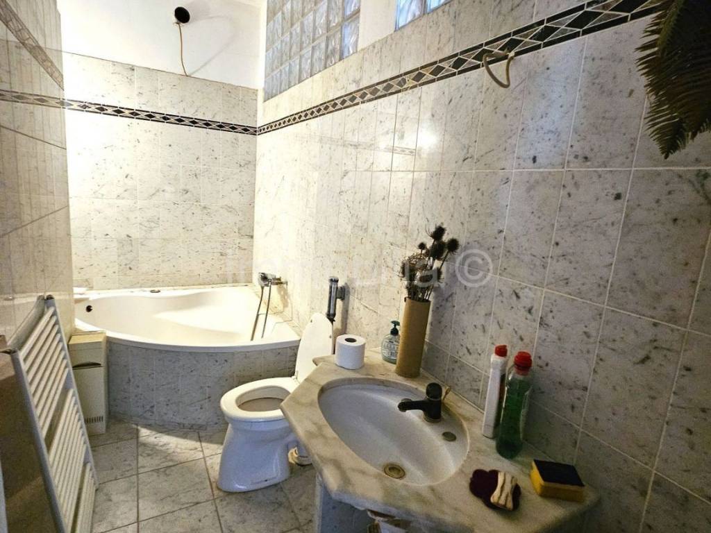 Dvojna kuća, Prodaja, Pula, Pula