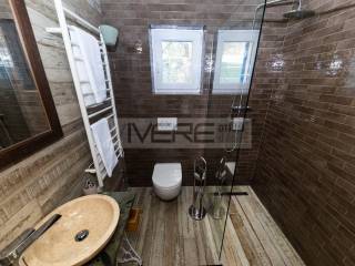 Bathroom No.1 on ground floor