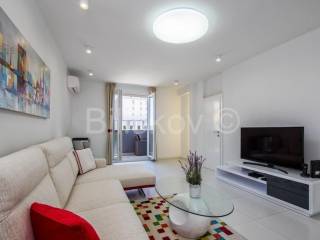 Stan u zgradi, Najam, Split, Split