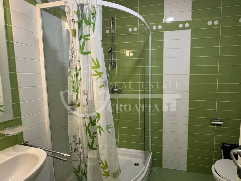 Stan u zgradi, najam, Zagreb,Špansko