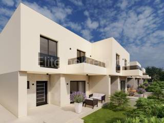 Kuća u nizu, Prodaja, Rijeka, Istok