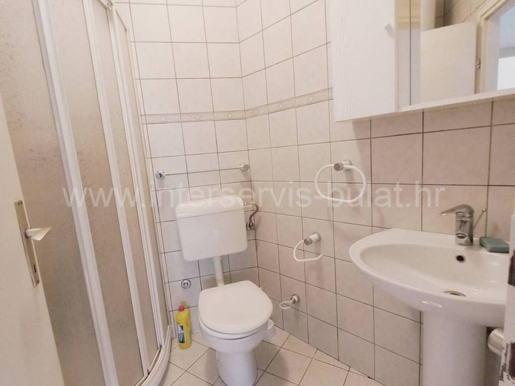 Stan u kući, Najam, Šibenik, Šibenik