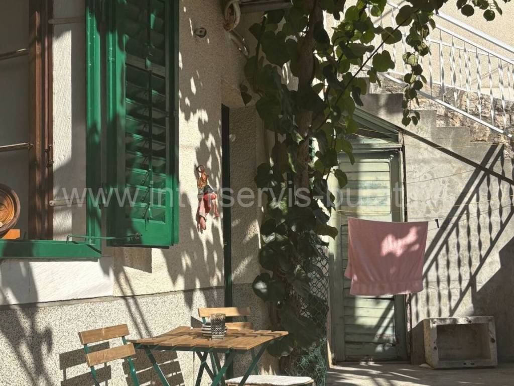 Stan u kući, Najam, Šibenik, Šibenik