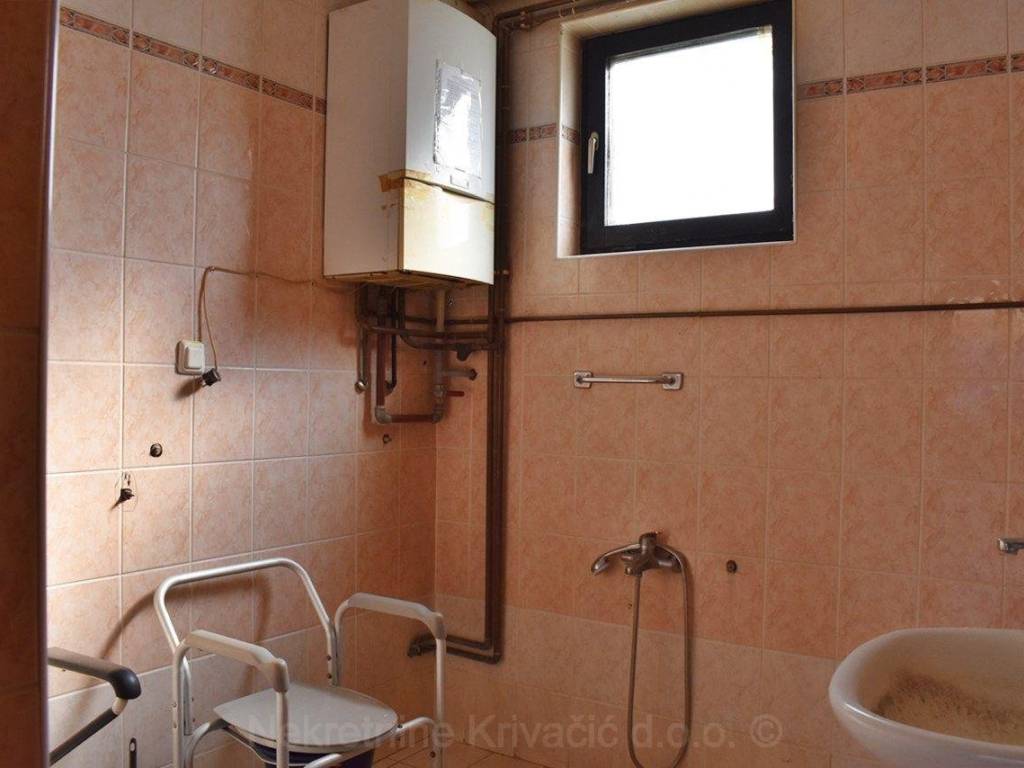 Hostel, Prodaja, Bjelovar, Bjelovar