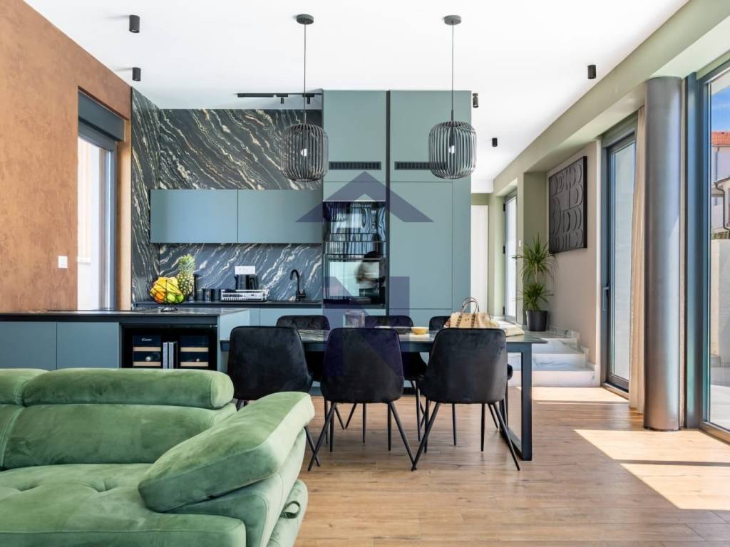 Samostojeća kuća, Prodaja, Vrsi, Mulo