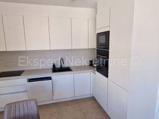 Stan u novogradnji, Prodaja, Okrug, Okrug Gornji