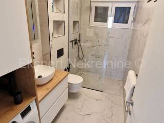 Stan u novogradnji, Prodaja, Okrug, Okrug Gornji