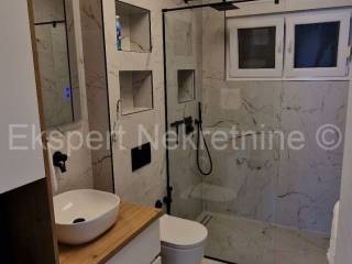 Stan u novogradnji, Prodaja, Okrug, Okrug Gornji