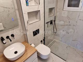 Stan u novogradnji, Prodaja, Okrug, Okrug Gornji