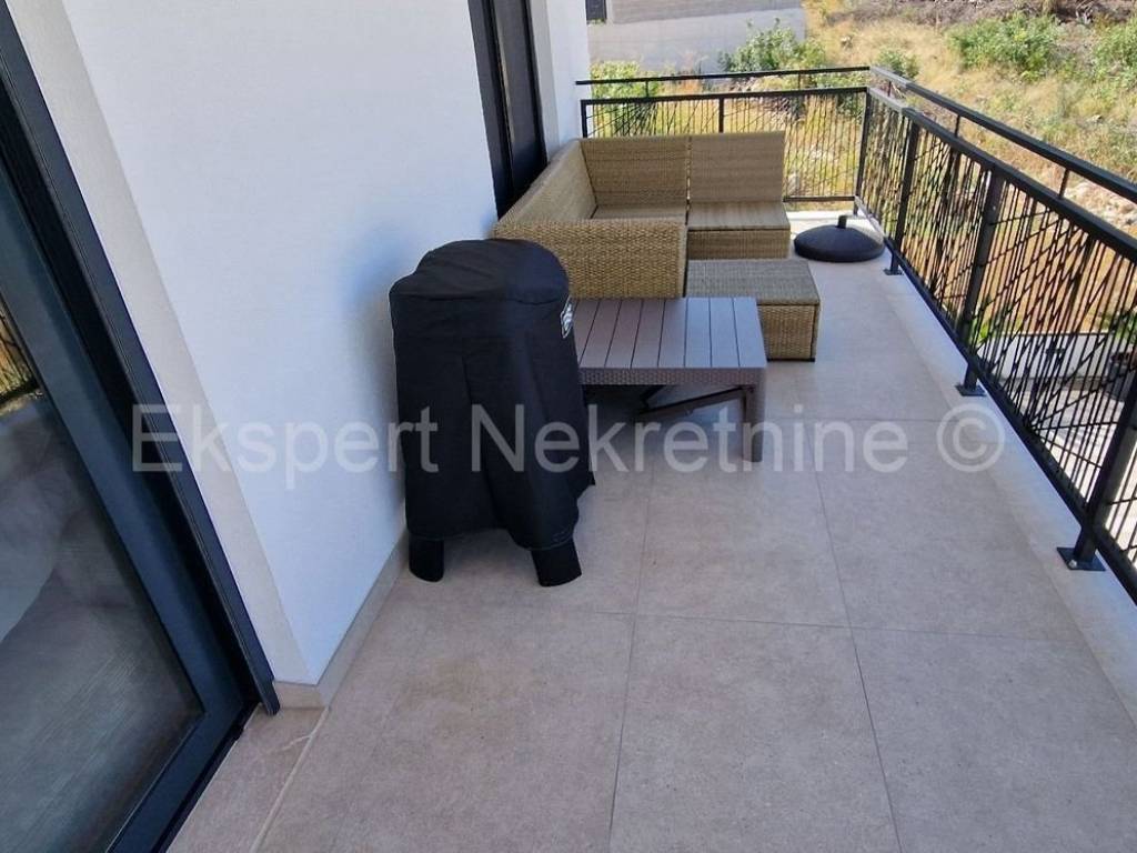 Stan u novogradnji, Prodaja, Okrug, Okrug Gornji