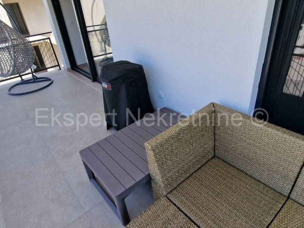 Stan u novogradnji, Prodaja, Okrug, Okrug Gornji