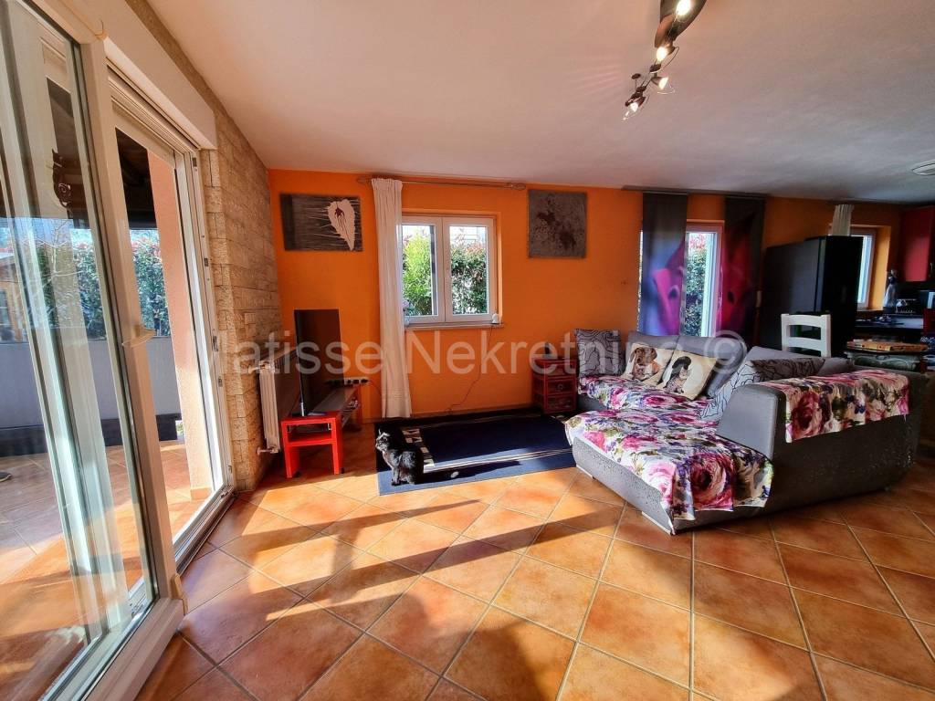 Obiteljska kuća, Prodaja, Tar-Vabriga, Tar