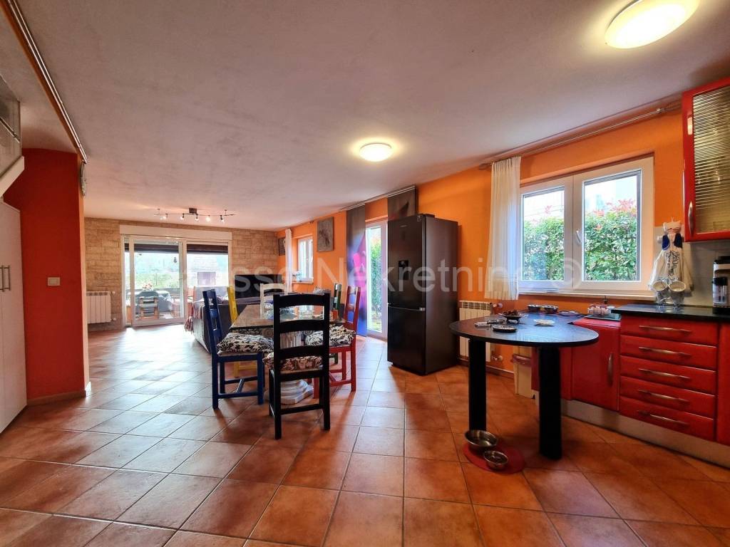 Obiteljska kuća, Prodaja, Tar-Vabriga, Tar