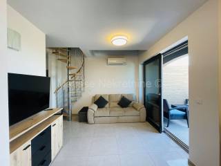 Stan u zgradi, Prodaja, Pula, Pula