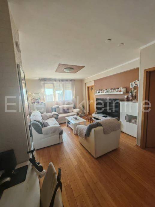 Stan u zgradi, Prodaja, Pula, Pula