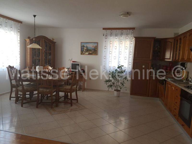 Samostojeća, Prodaja, Fažana, Fažana