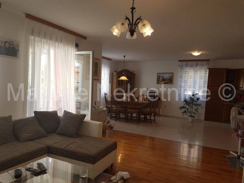 Samostojeća, Prodaja, Fažana, Fažana