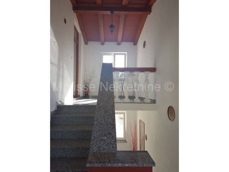 Samostojeća, Prodaja, Fažana, Fažana