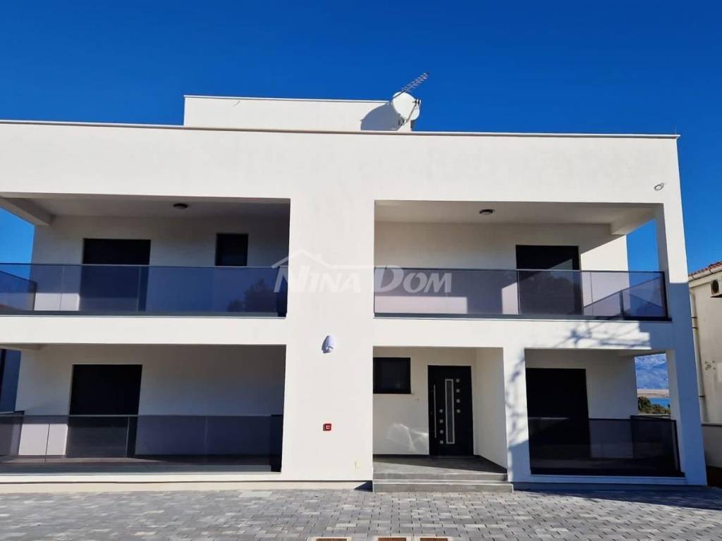 Apartman s okućnicom, Prodaja, Vir, Vir