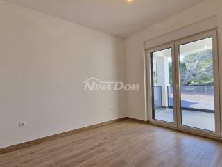 Apartman s okućnicom, Prodaja, Vir, Vir