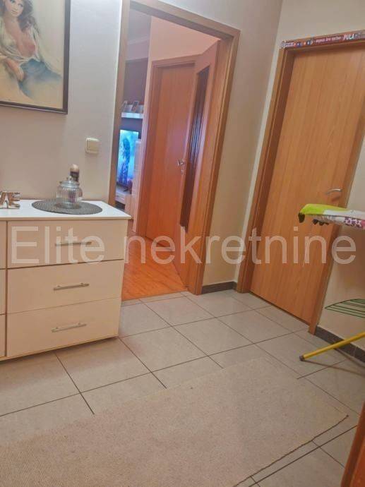 Stan u zgradi, Prodaja, Pula, Pula