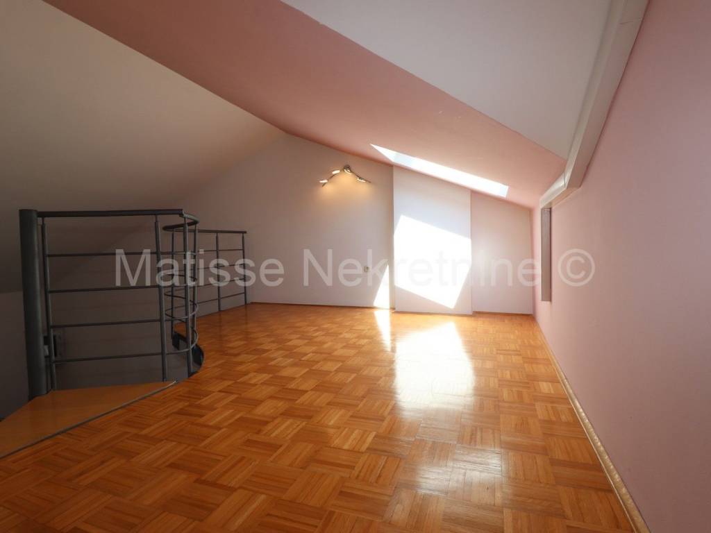 Stan u zgradi, Prodaja, Umag, Umag