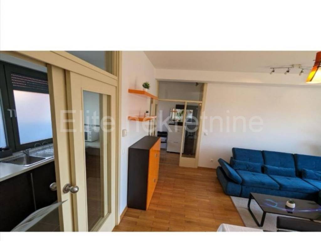 Stan u zgradi, Najam, Rijeka, Centar